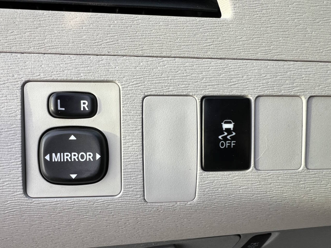 Used 2012 Toyota Sienna LE FWD image 10