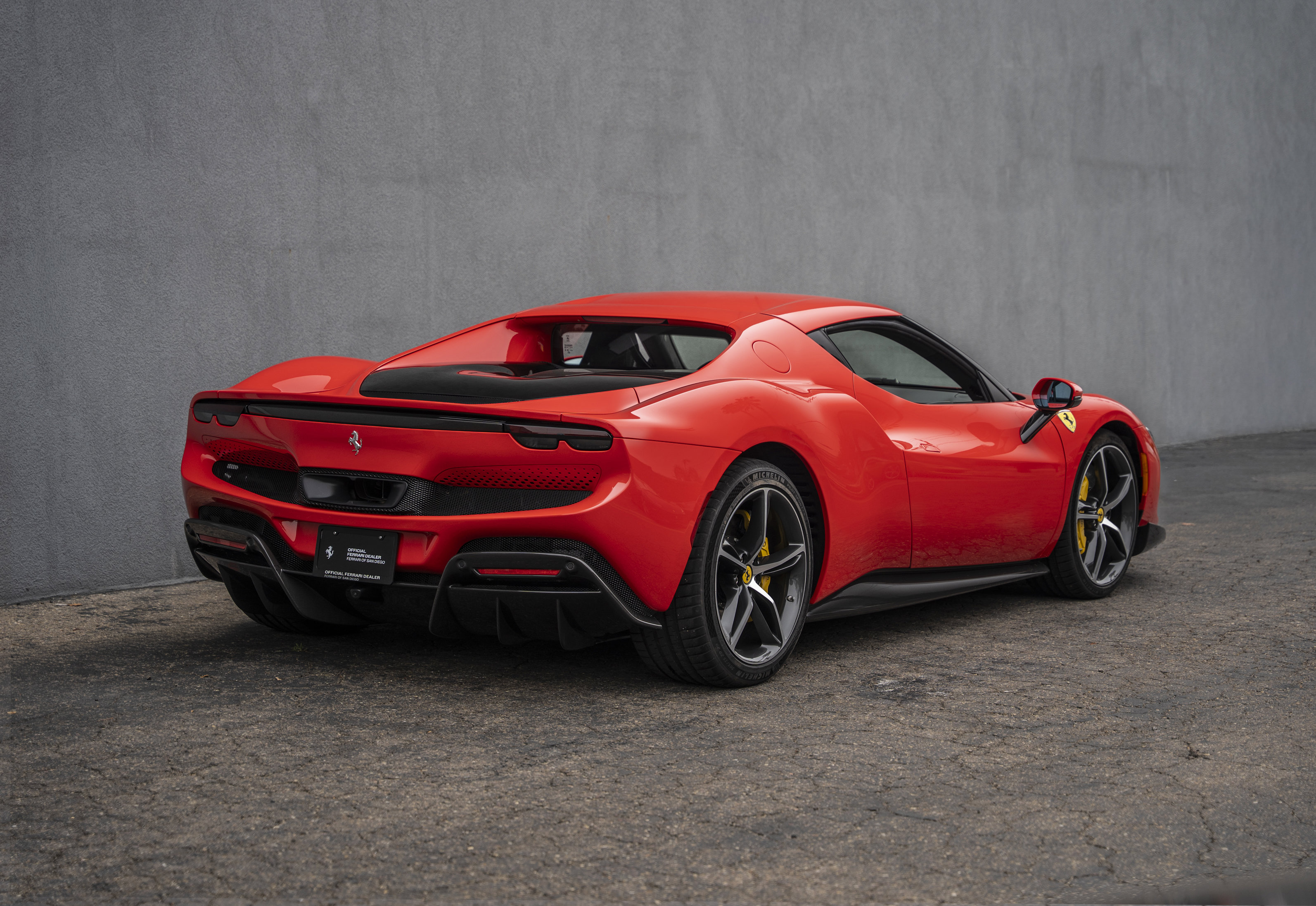 Used 2023 Ferrari 296 GTB RWD image 5