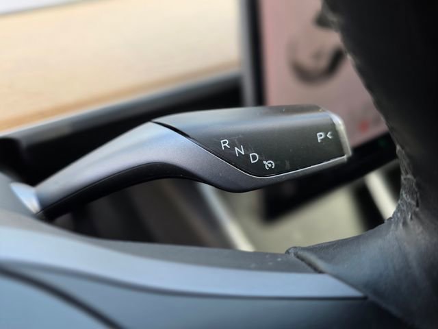 Used 2018 Tesla Model 3 Long Range image 25
