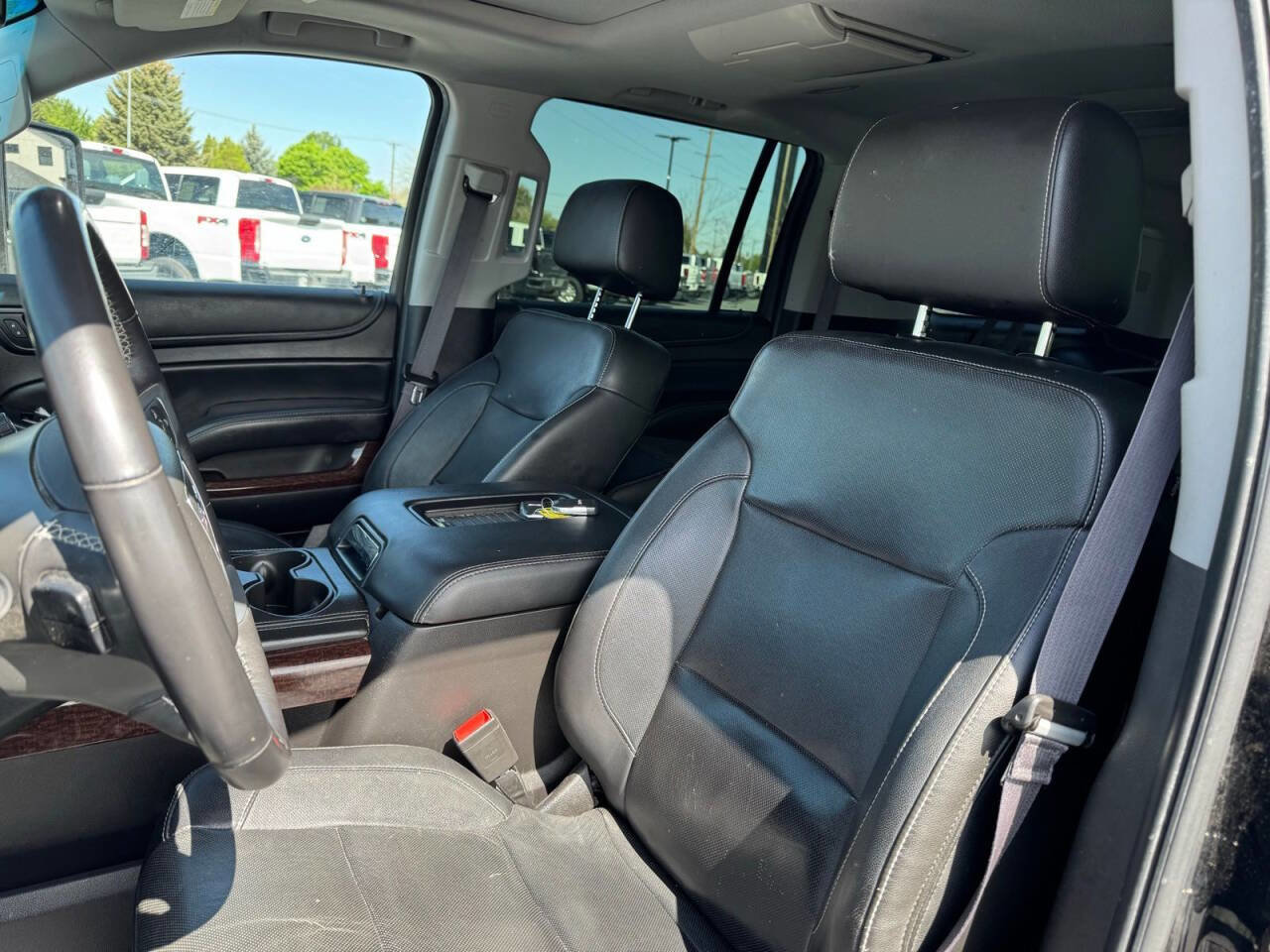 Used 2016 GMC Yukon XL SLT w/ Open Road Package AWD/4WD image 13