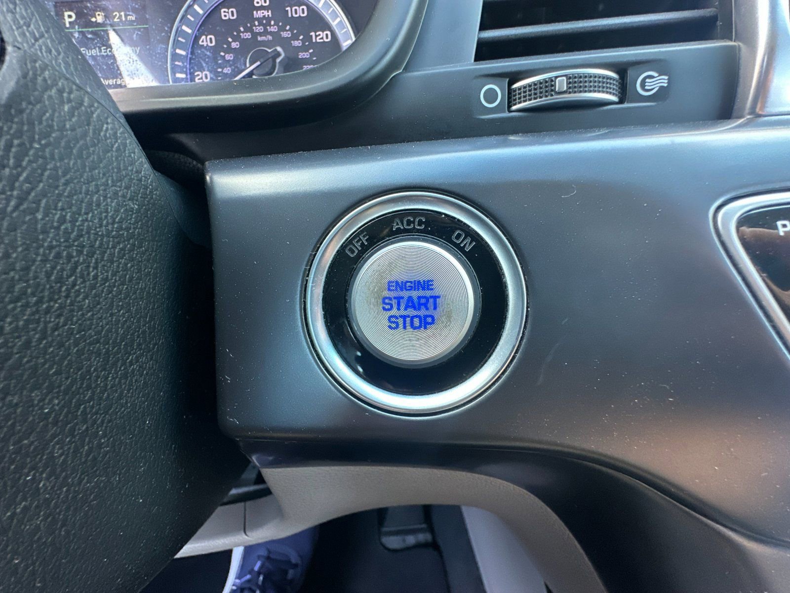 Used 2019 Hyundai Sonata SE image 22