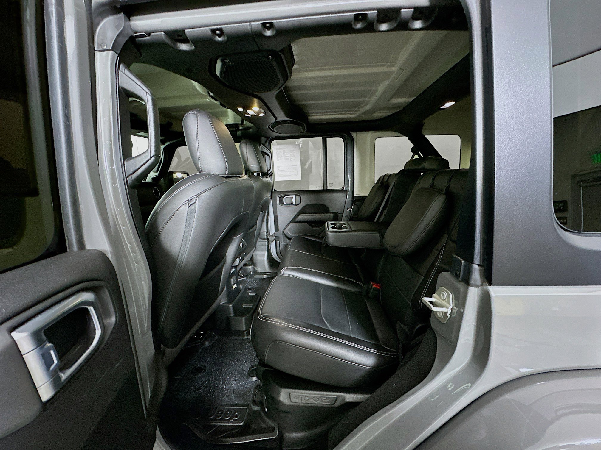 Used 2023 Jeep Wrangler Sahara w/ Cold Weather Group image 26