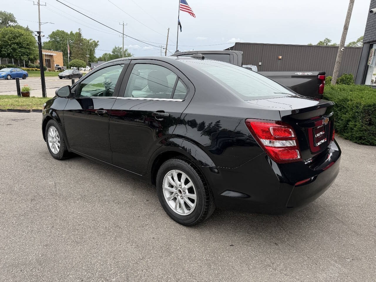 Used 2017 Chevrolet Sonic LT FWD image 6