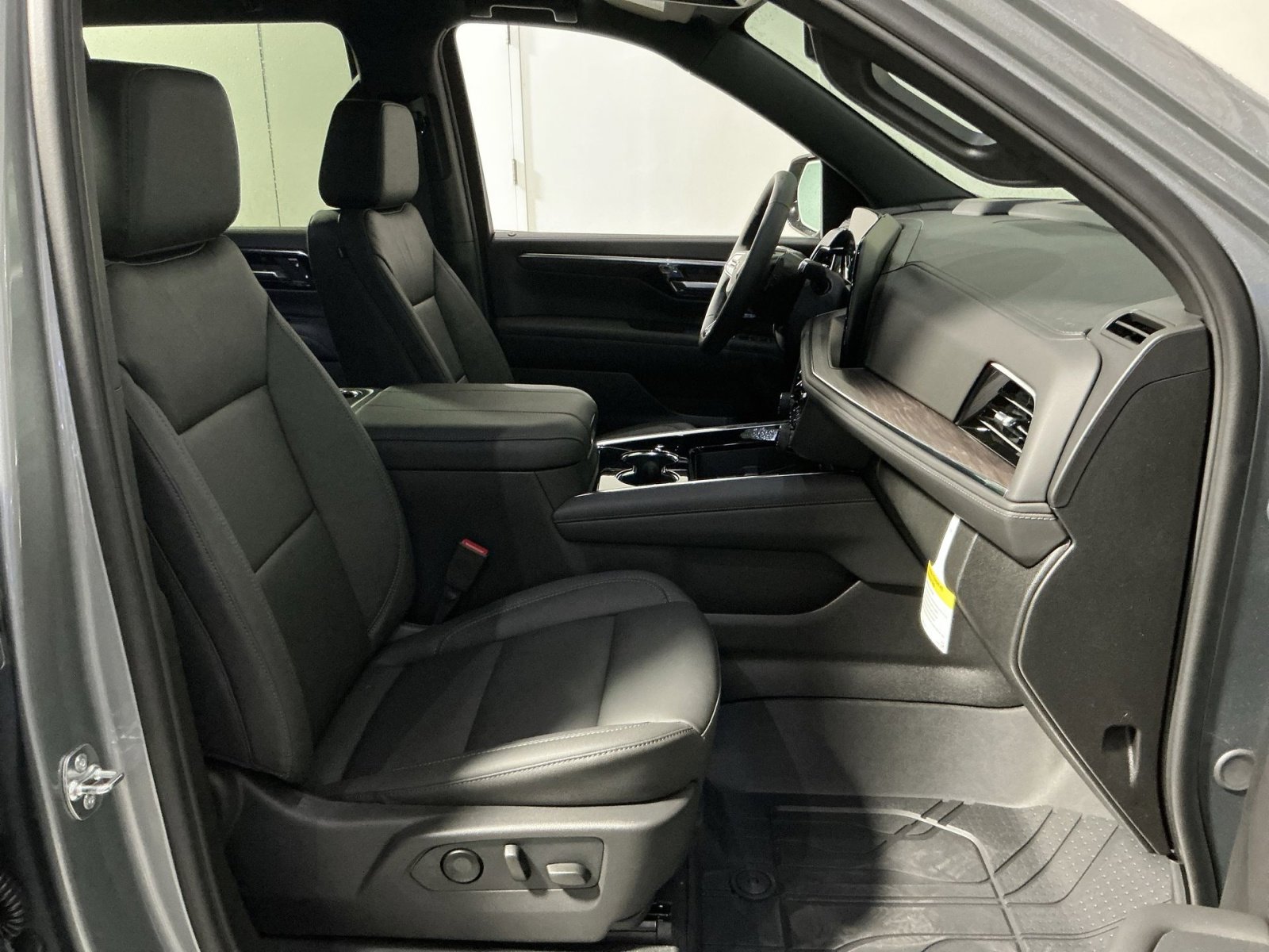 New 2026 Chevrolet Tahoe Z71 w/ Comfort Package image 34