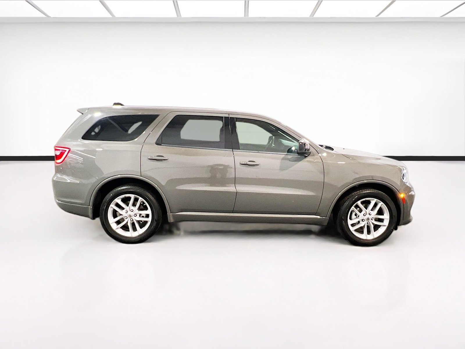 Used 2023 Dodge Durango GT RWD image 24