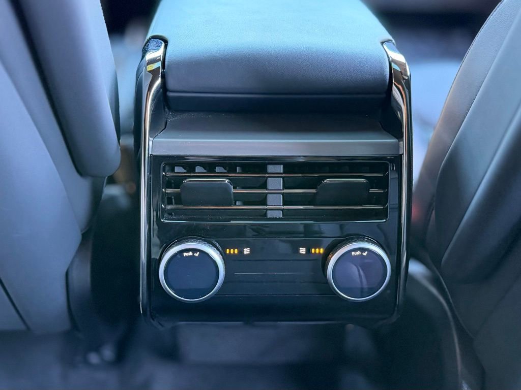 Used 2024 Land Rover Range Rover Sport SE image 49