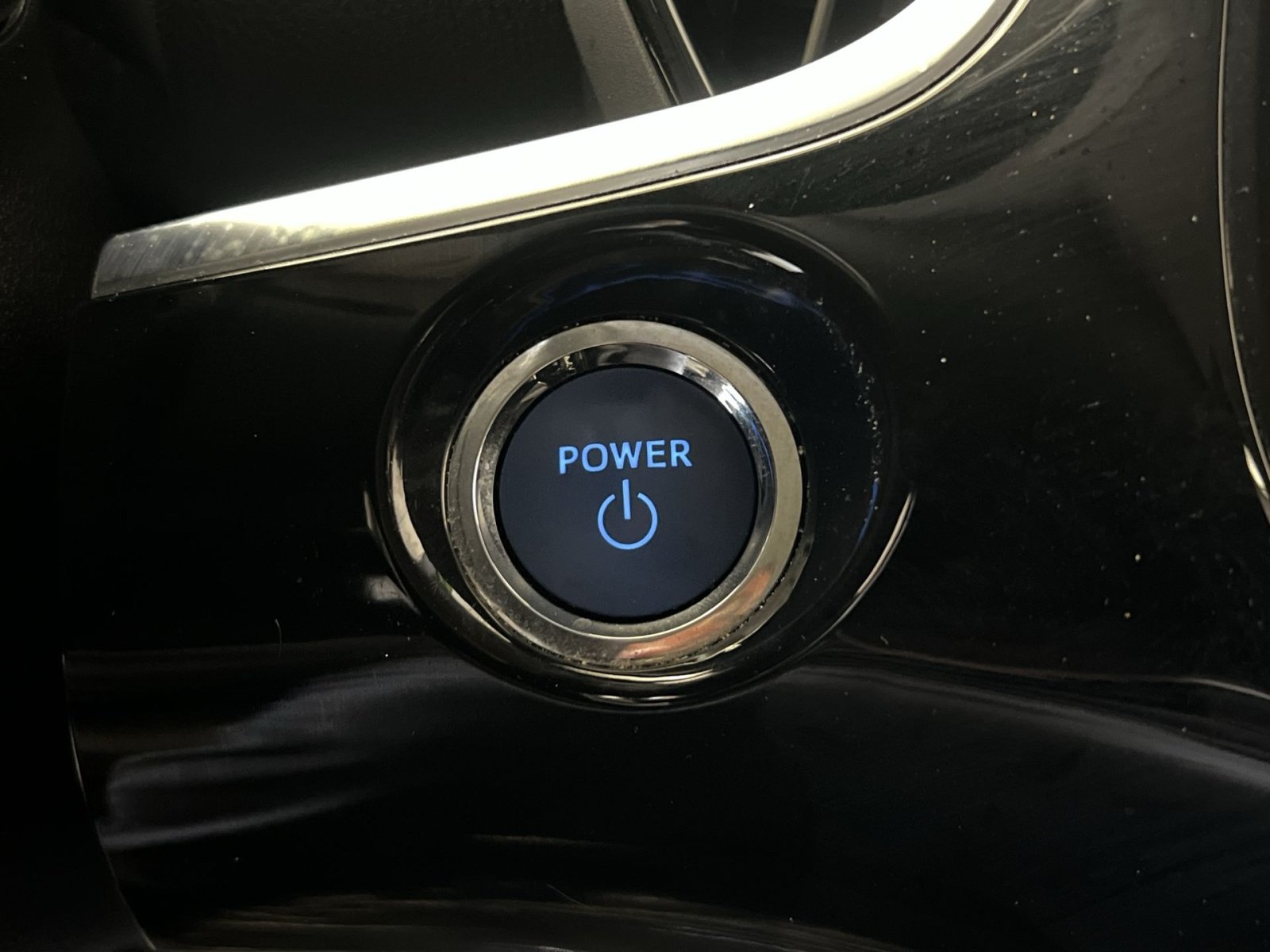 Used 2021 Toyota Prius Prime XLE w/ Carpet Mat Package (TMS) FWD image 34