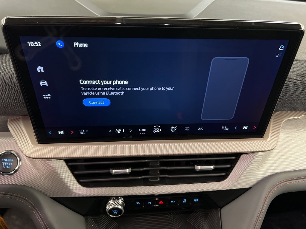 New 2025 Ford Explorer Active w/ Active Comfort Package image 10