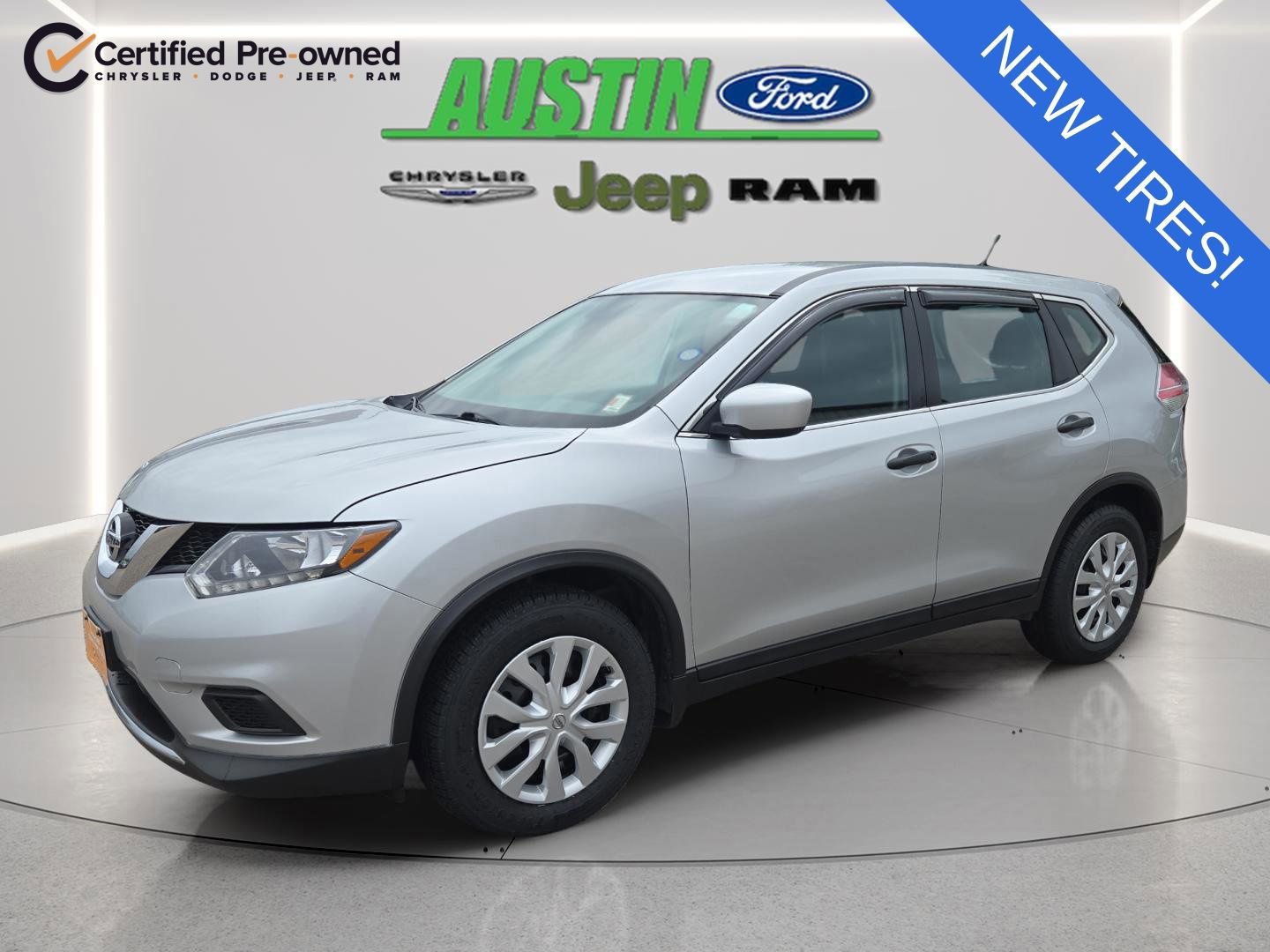 Used 2016 Nissan Rogue S FWD image 1