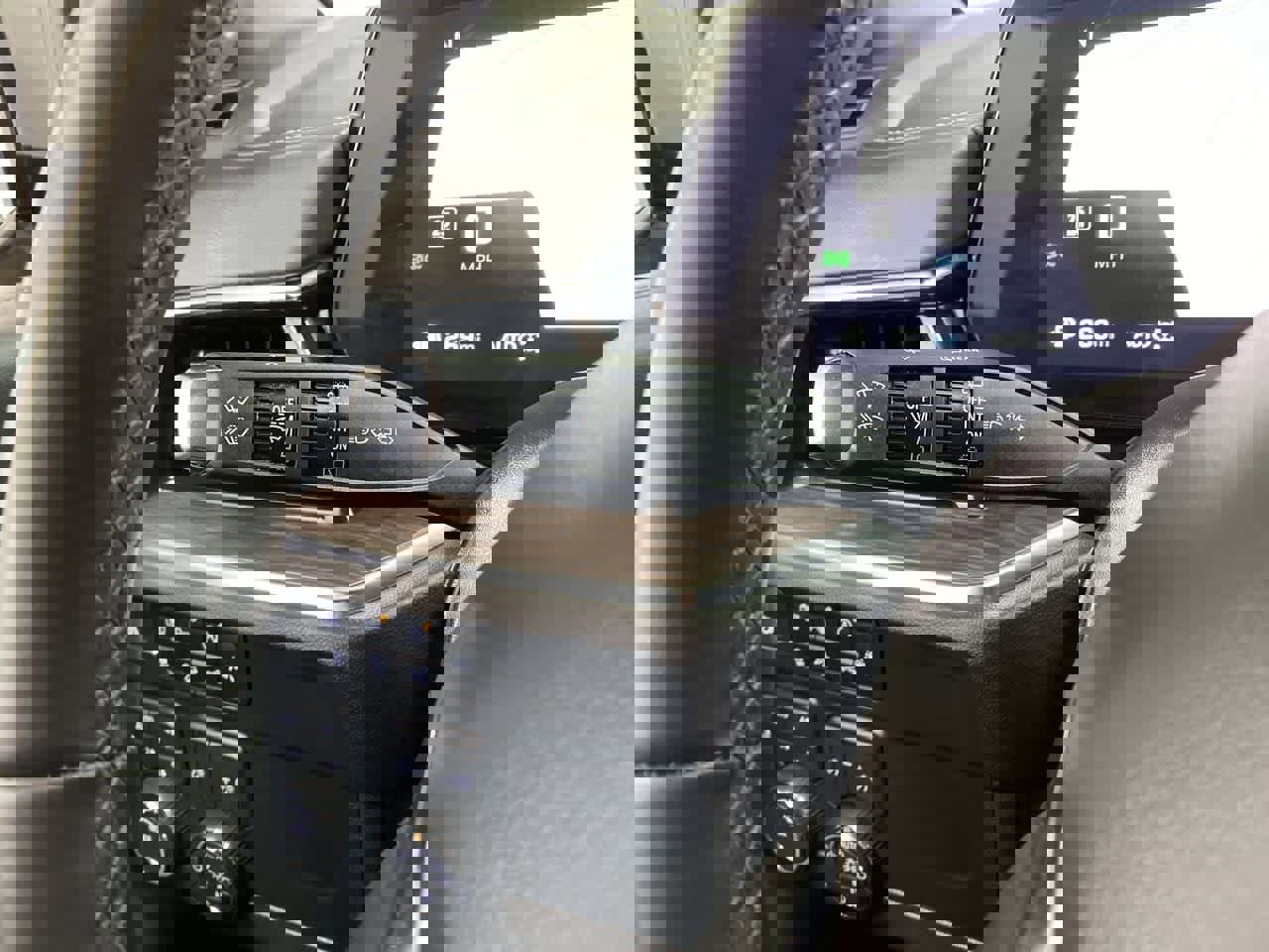 Used 2025 Chevrolet Tahoe Z71 image 24