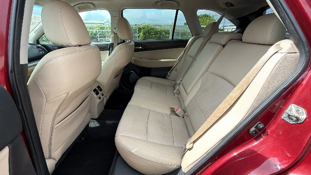 Used 2015 Subaru Outback 2.5i Limited AWD/4WD image 34