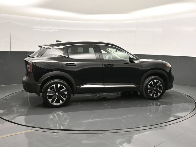Used 2025 Nissan Kicks SR FWD image 4