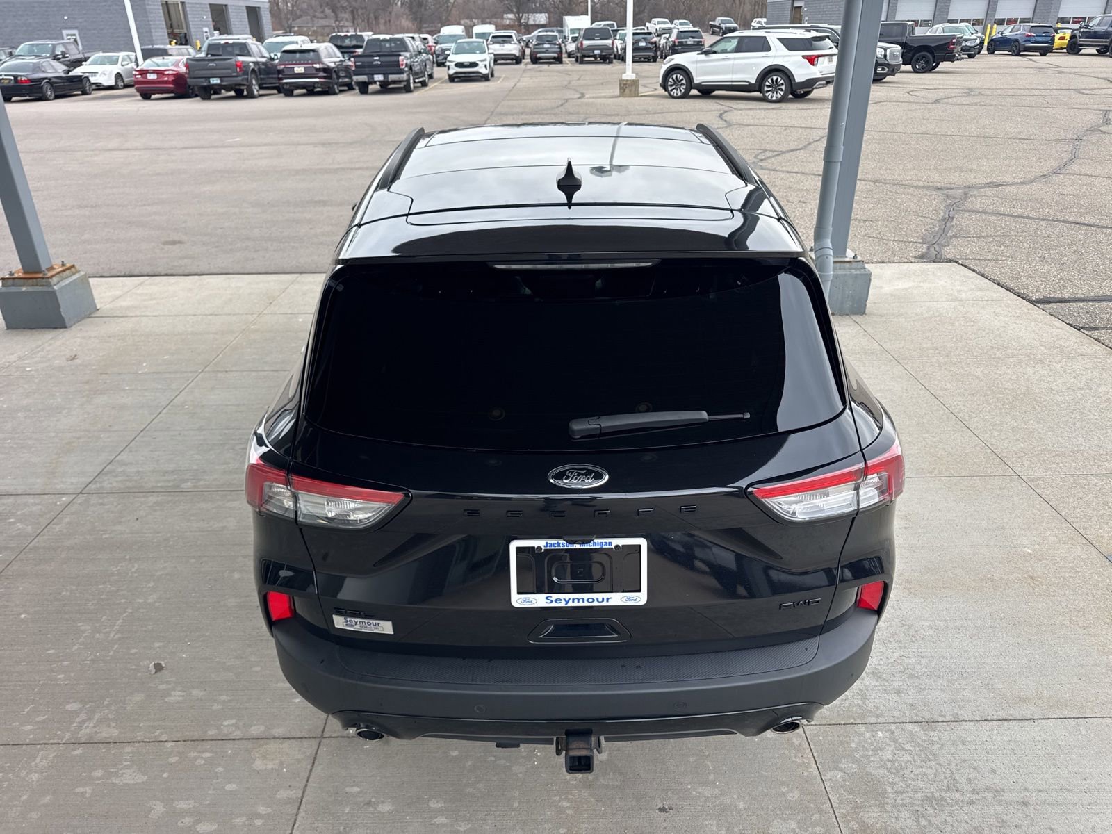 Certified 2022 Ford Escape SEL w/ SEL Stealth AWD Package image 7