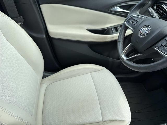 Used 2023 Buick Encore GX Select FWD image 13