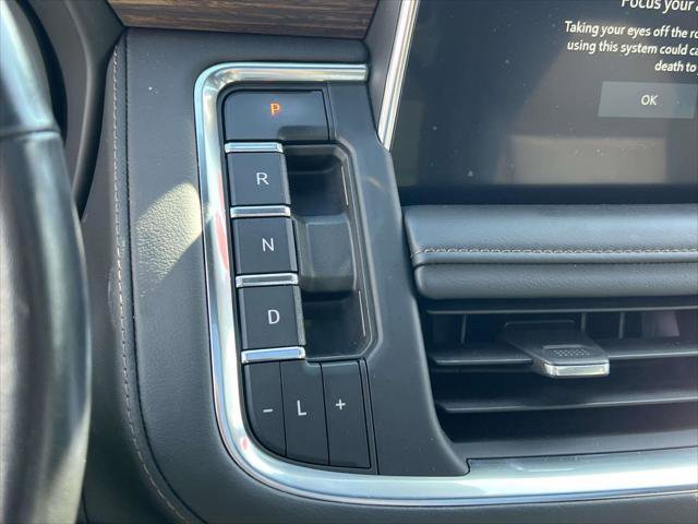 Used 2022 Chevrolet Suburban High Country AWD/4WD image 32