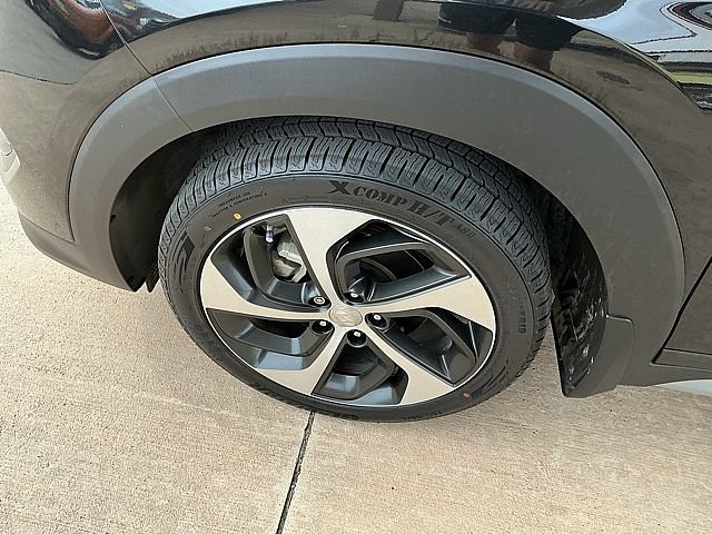 Used 2018 Hyundai Tucson Sport AWD/4WD image 9