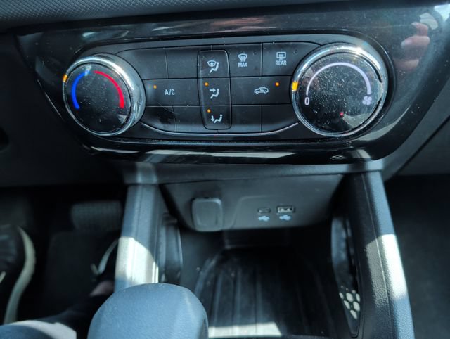Used 2025 Chevrolet TrailBlazer LT AWD/4WD image 19