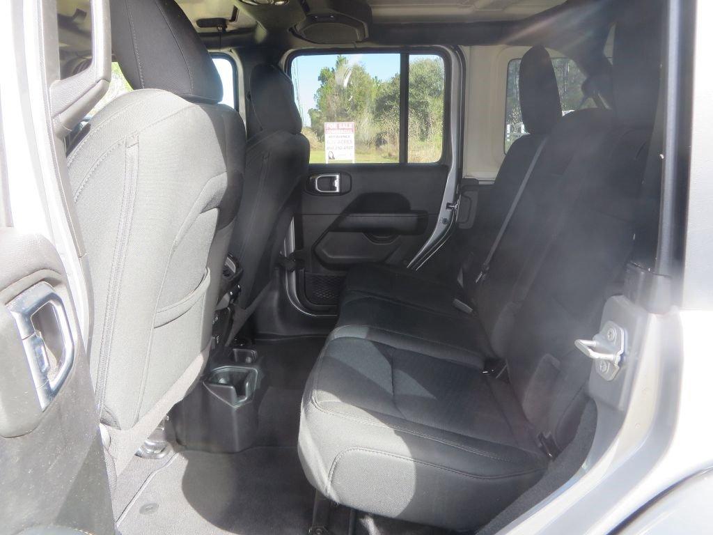 Used 2021 Jeep Wrangler Unlimited Sahara image 19