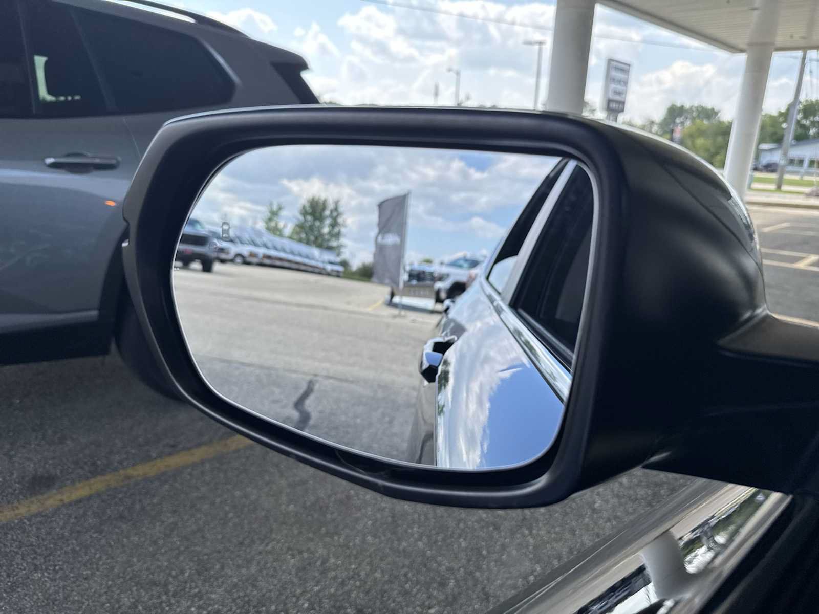 Used 2017 Honda CR-V EX-L image 7