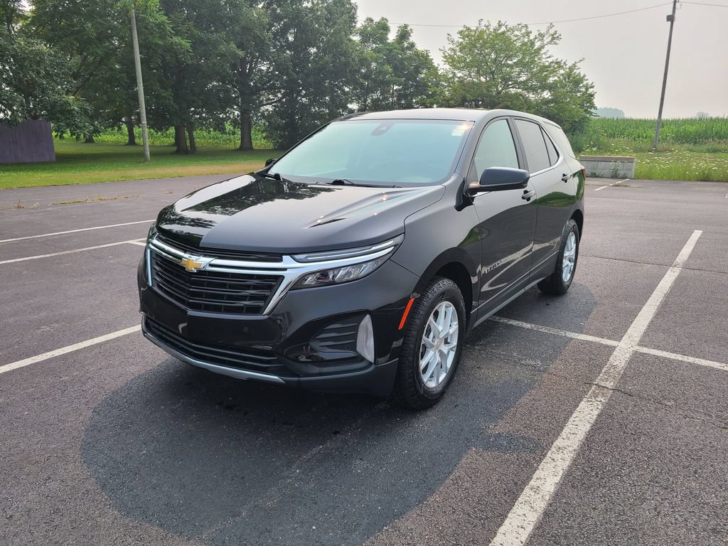 Used 2023 Chevrolet Equinox LT AWD/4WD image 3