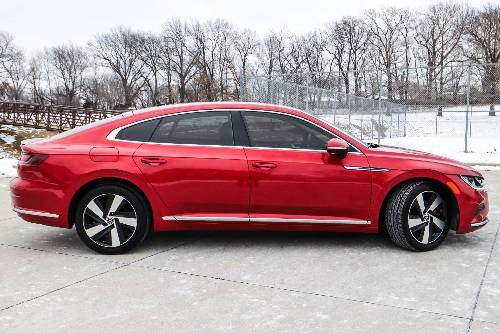 Used 2021 Volkswagen Arteon SE w/ Arteon MDO Package image 5