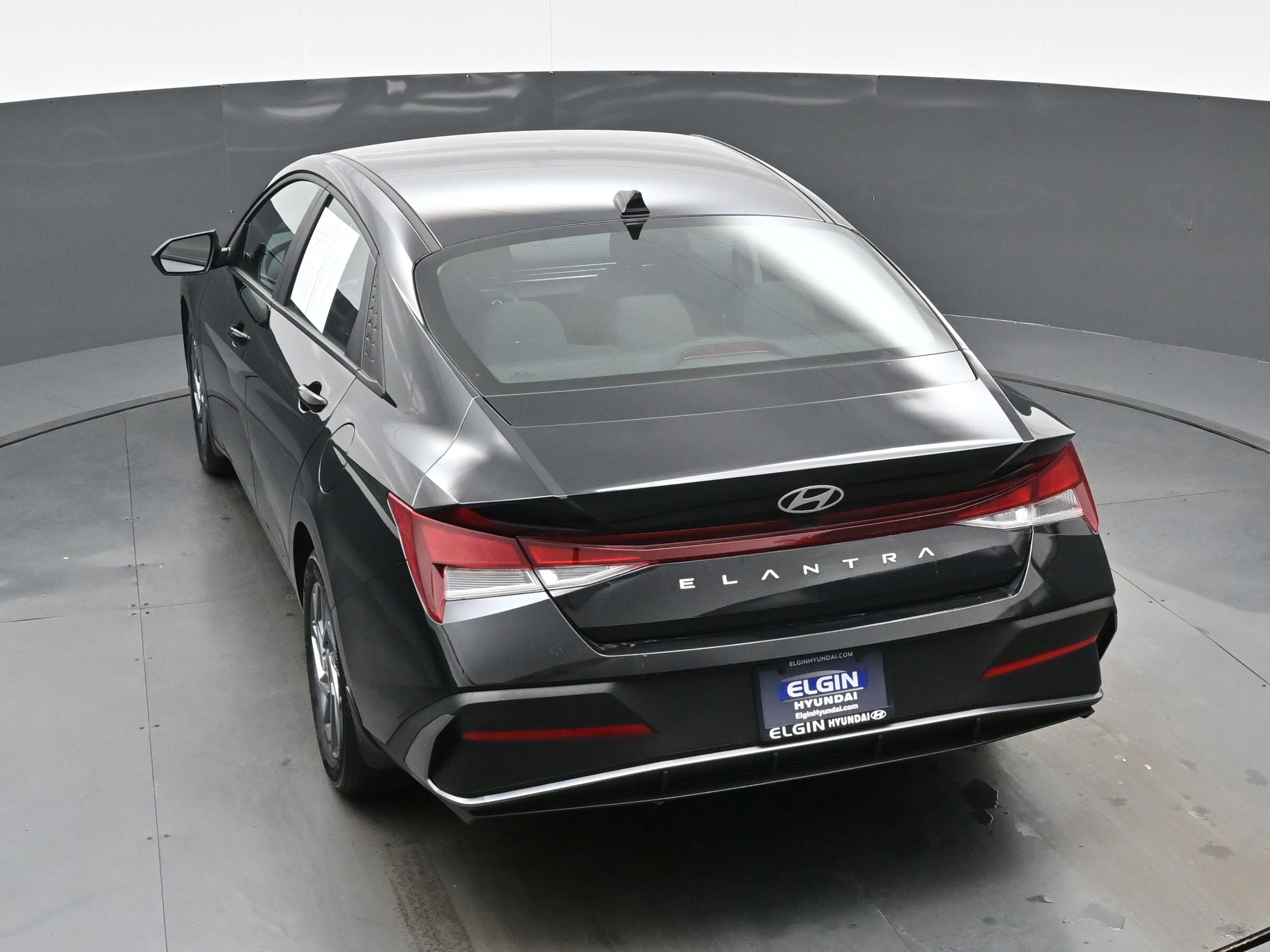 Used 2024 Hyundai Elantra SEL image 33
