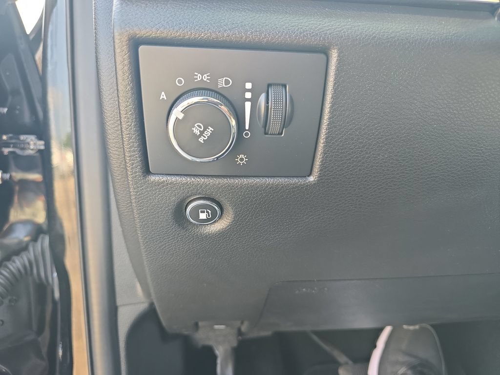 Used 2021 Jeep Grand Cherokee Limited AWD/4WD image 26