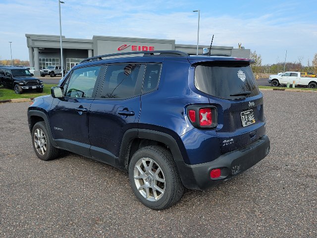 Used 2019 Jeep Renegade Latitude w/ Cold Weather Group AWD/4WD image 11