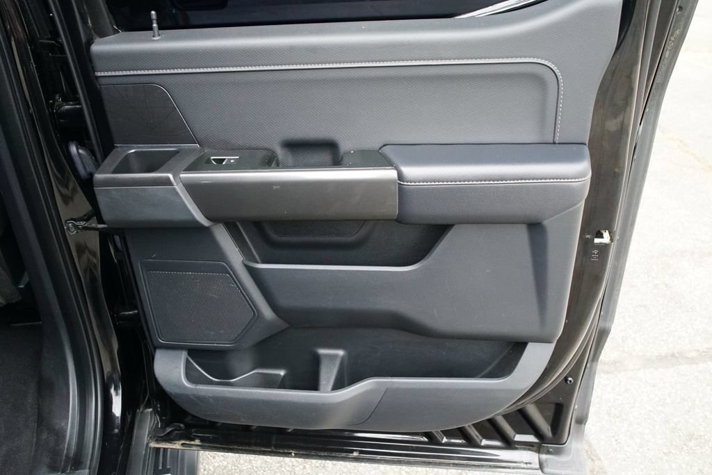 Used 2013 Ford F150 XLT w/ Mid Equipment Group AWD/4WD image 22