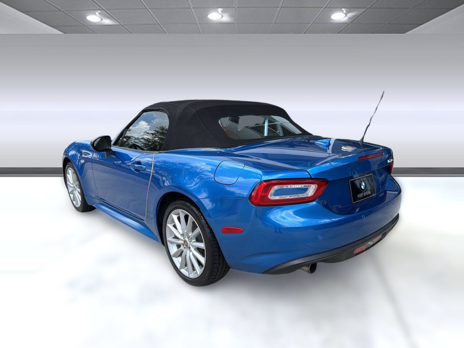 Used 2017 FIAT 124 Spider Lusso RWD image 33