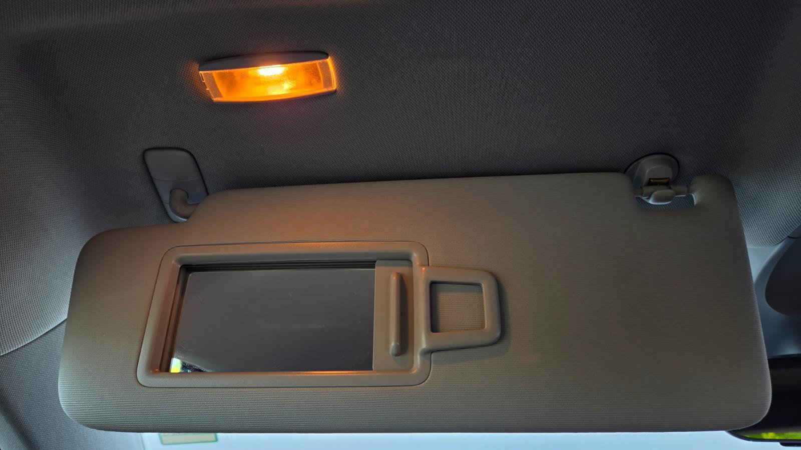 Certified 2024 Volkswagen Taos SE AWD/4WD image 38
