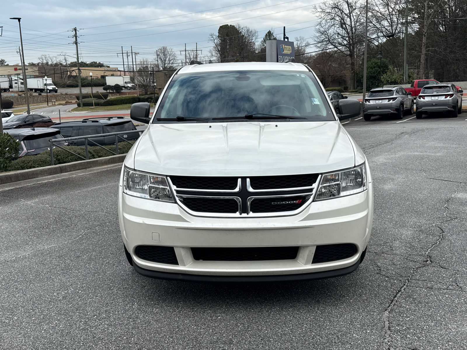 Used 2018 Dodge Journey SE w/ Popular Equipment Group image 2