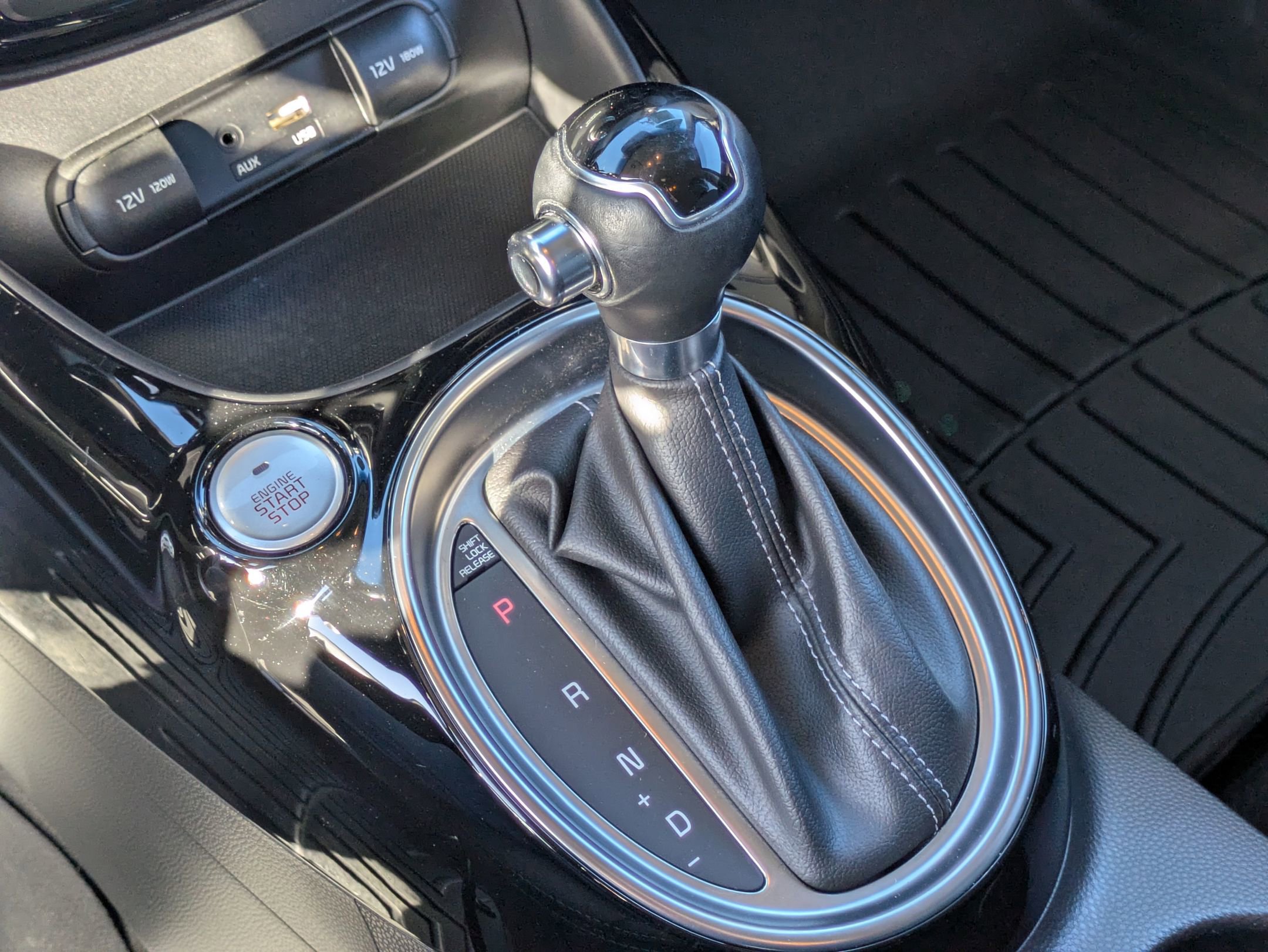 Used 2019 Kia Soul + w/ Audio Package FWD image 28