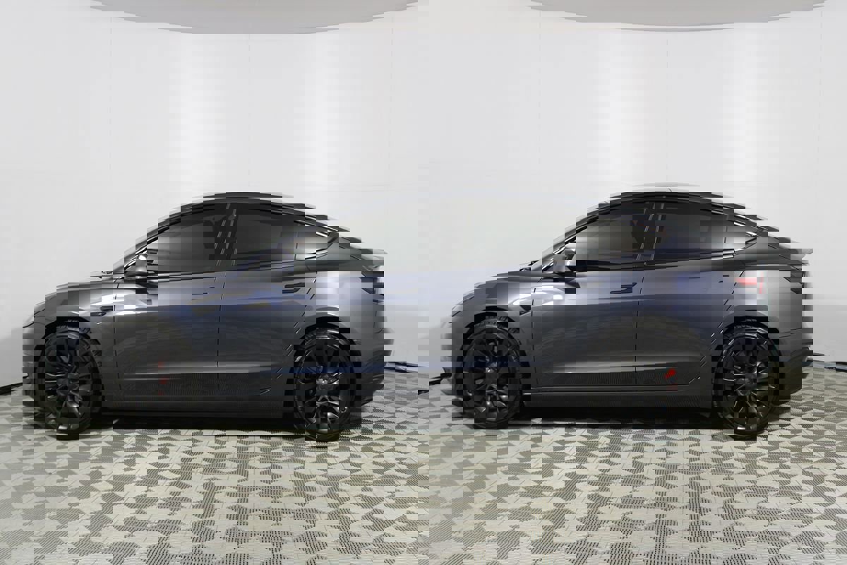 Used 2022 Tesla Model 3 Performance image 29