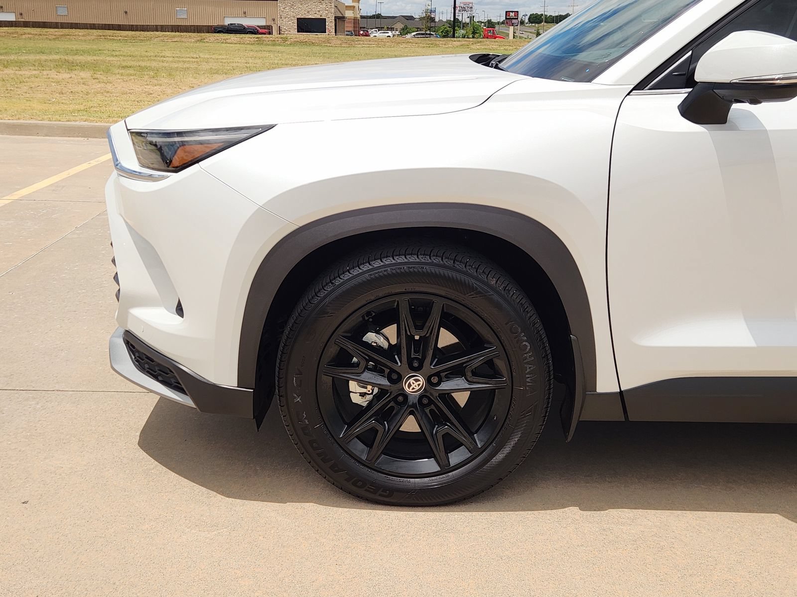 Used 2026 Toyota Grand Highlander AWD Hybrid image 9