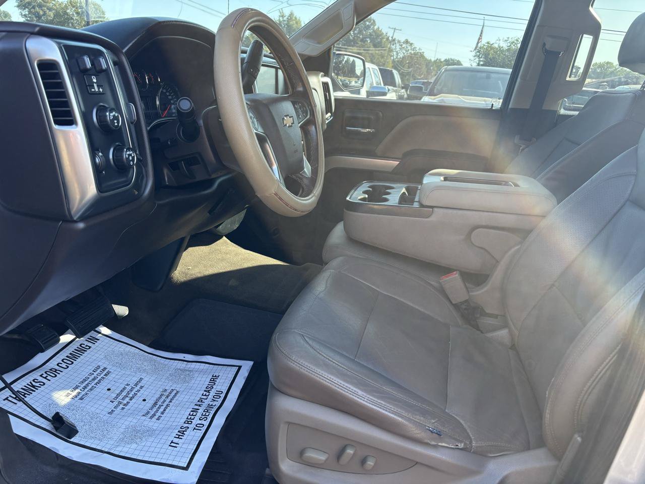 Used 2018 Chevrolet Silverado 1500 LT w/ All Star Edition AWD/4WD image 9