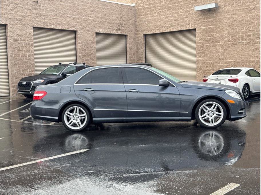 Used 2012 Mercedes-Benz E 350 Sedan image 4