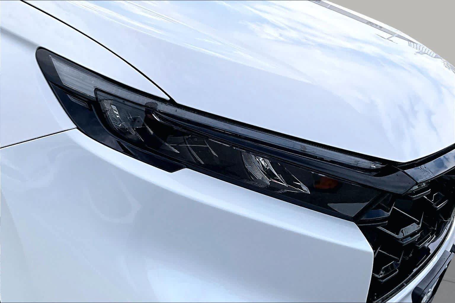 Used 2026 Honda CR-V Sport Touring image 28