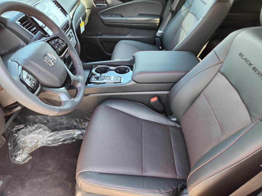 New 2026 Honda Ridgeline Black Edition image 13