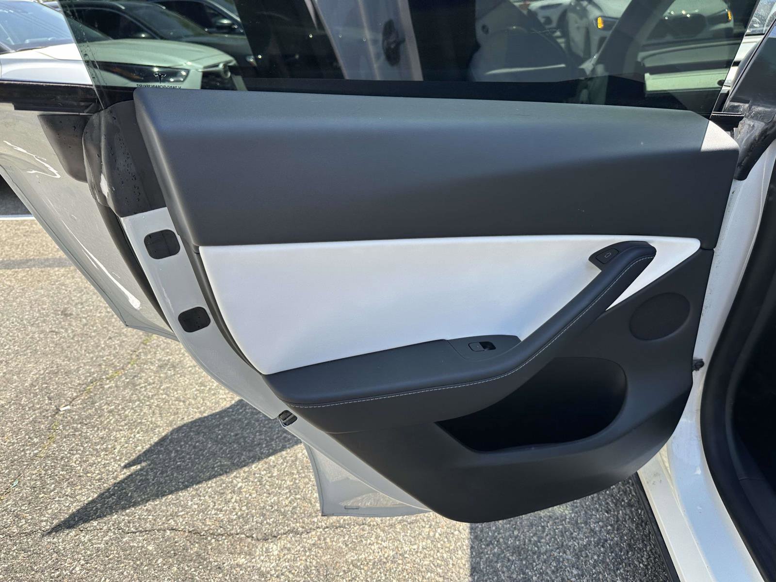 Used 2022 Tesla Model Y Performance AWD/4WD image 17