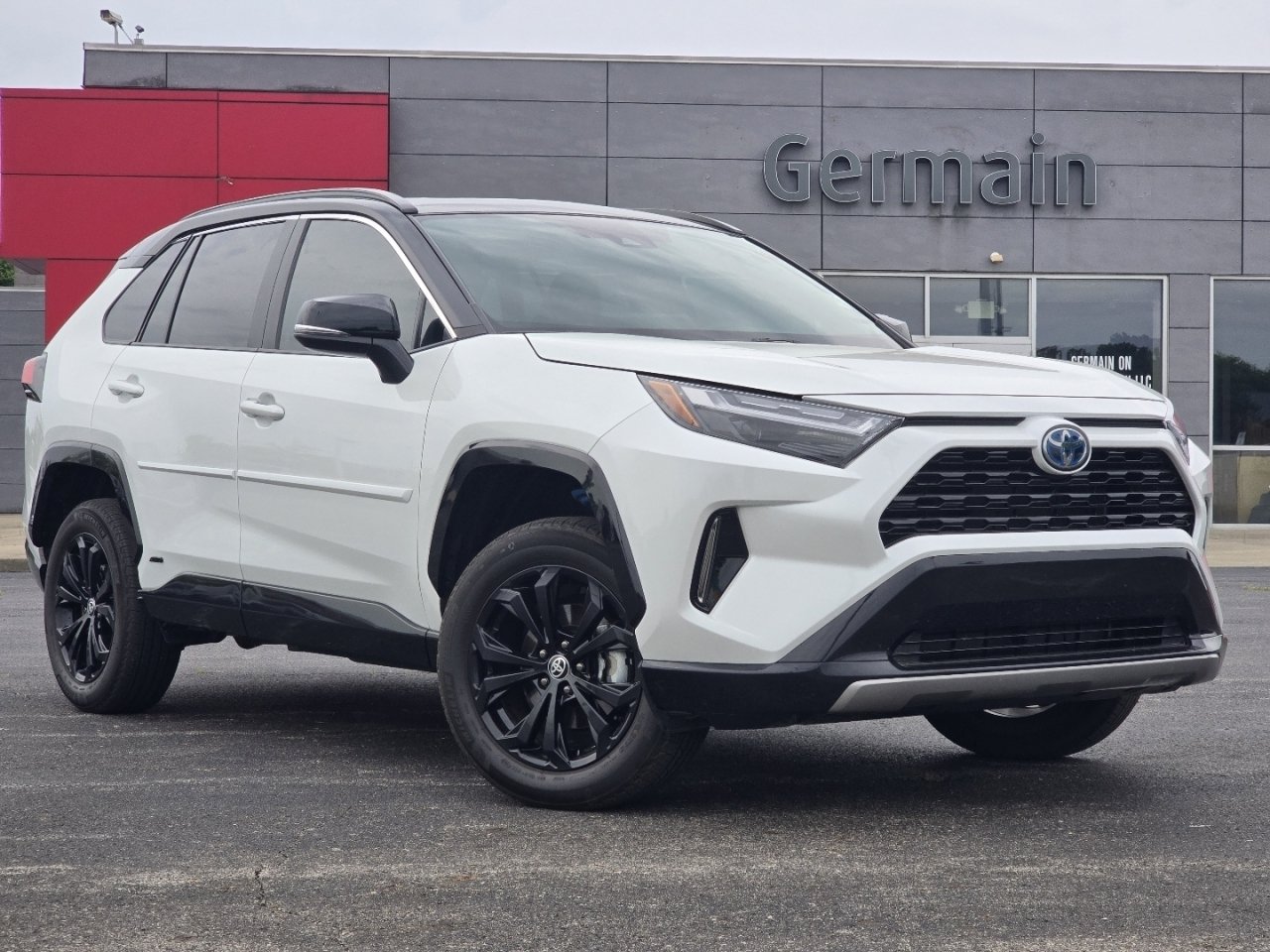 Certified 2024 Toyota RAV4 XSE w/ Weather Package AWD/4WD image 2