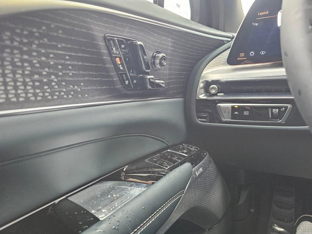 New 2026 Cadillac Lyriq Signature Sport image 31