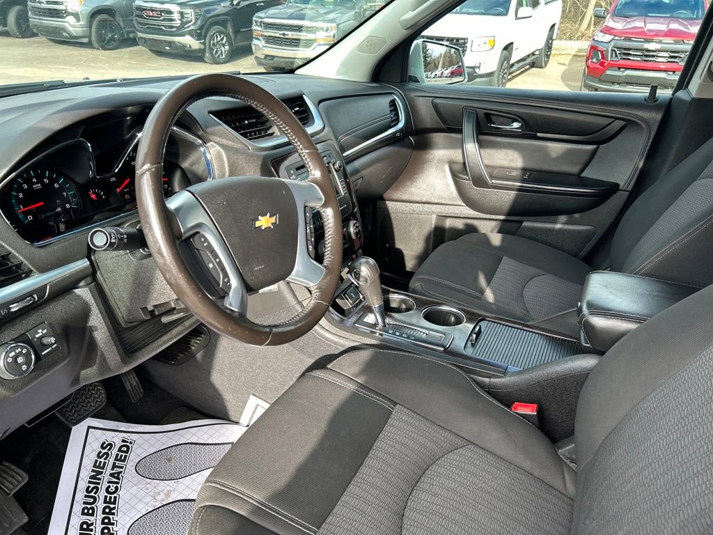 Used 2015 Chevrolet Traverse LT image 12