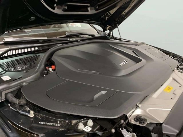 Used 2025 BMW i4 xDrive40i w/ Parking Assistance Package image 13