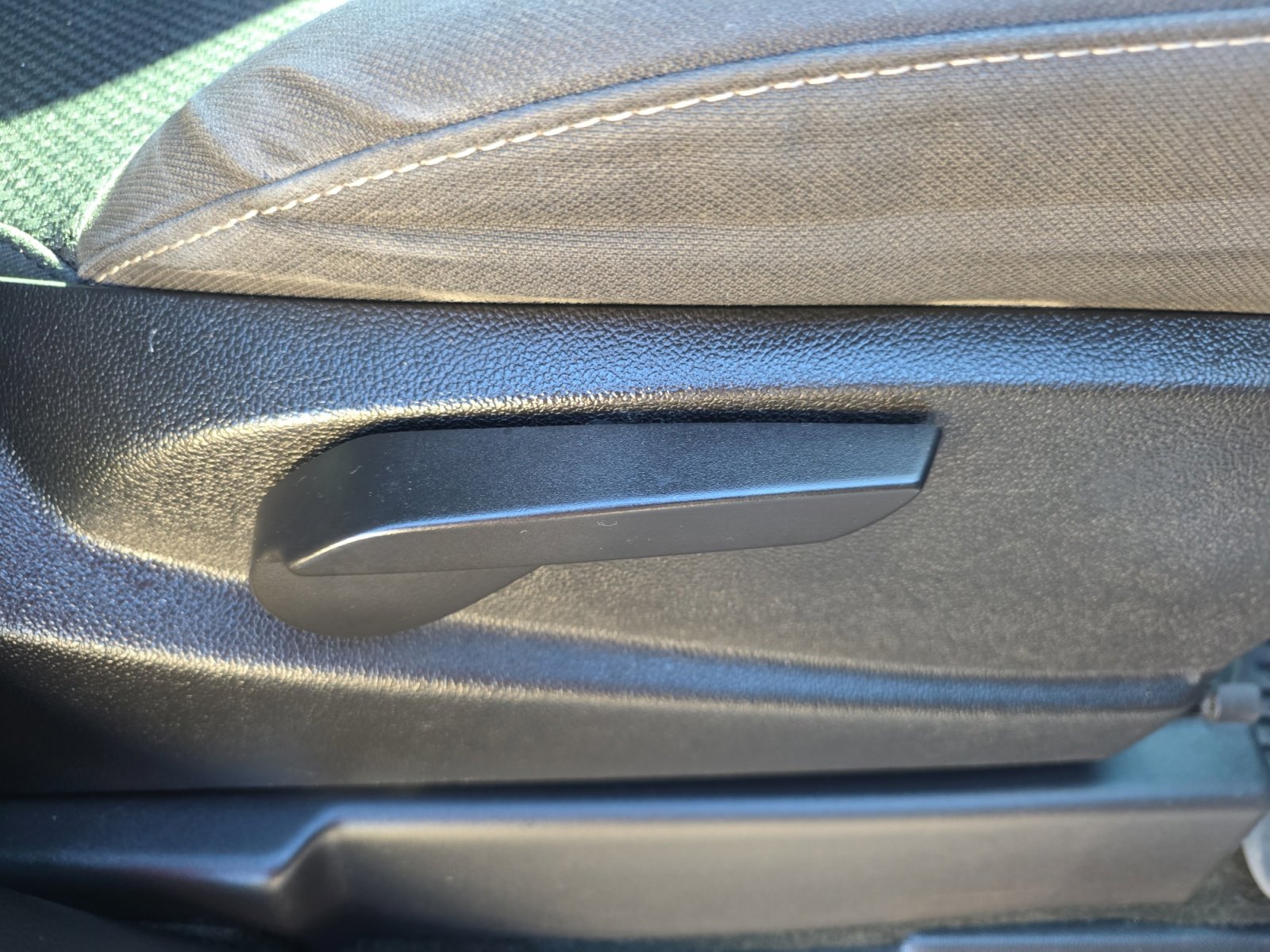 Used 2017 Chevrolet Silverado 1500 LT w/ All Star Edition image 33