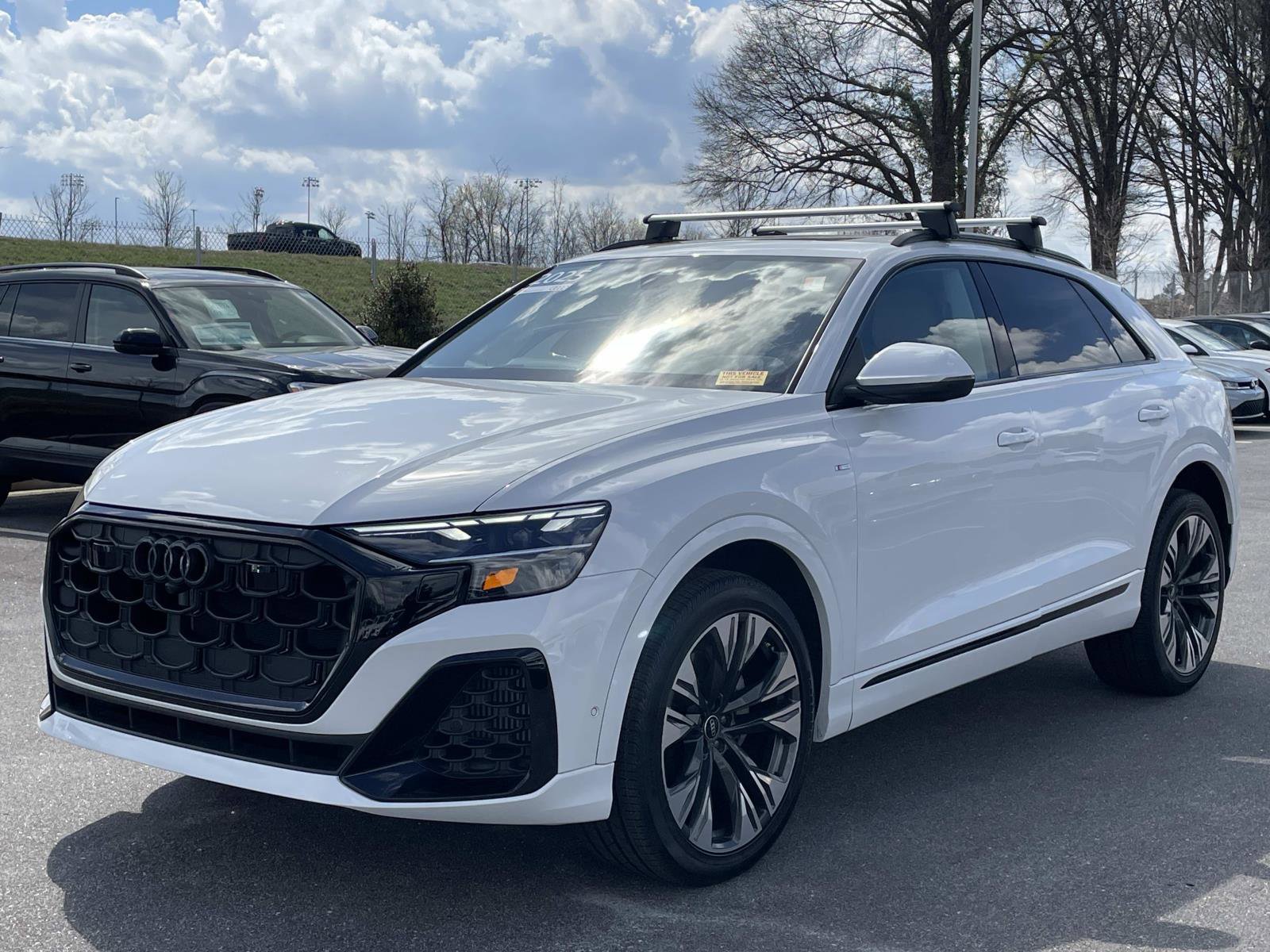 Used 2025 Audi Q8 Premium Plus image 3