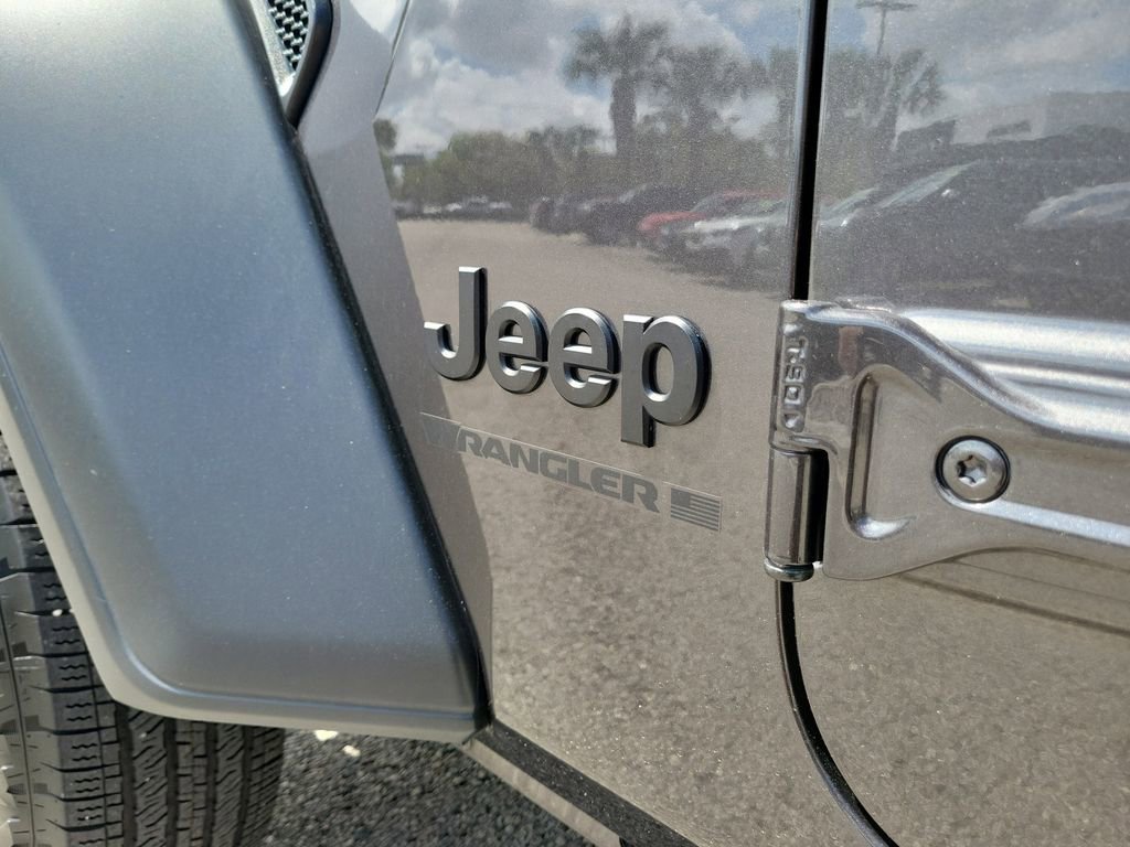 Used 2024 Jeep Wrangler Sport image 37