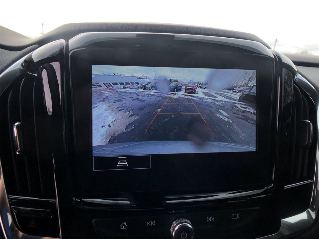 Used 2023 Chevrolet Traverse LT image 17