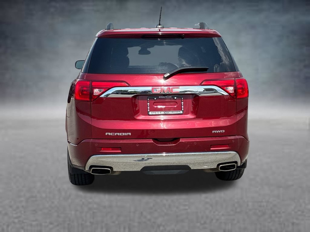 Used 2018 GMC Acadia Denali w/ LPO, Protection Package AWD/4WD image 4