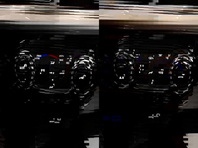 Used 2025 Chevrolet Trax LT image 25